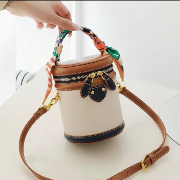 Colorblock Shoulder Cylinder Bucket bag - Picture 2 of 5